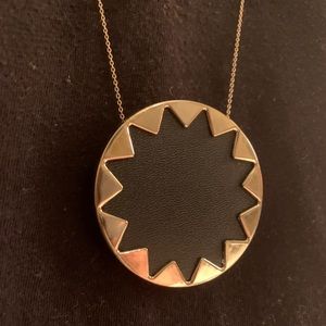 House of Harlow gold/black pendant necklace